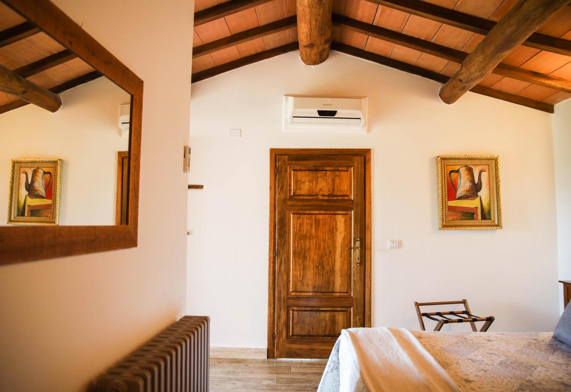 Country House Poggio Aione Guest House Catabbio Eksteriør bilde